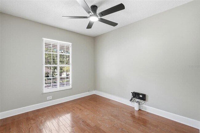 Building Photo - 11729 Wesson Cir E