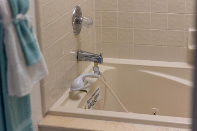 Building Photo - 1004 Ocean Park Ln