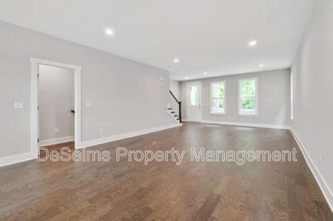 Building Photo - 759 Mill Creek Meadow Dr