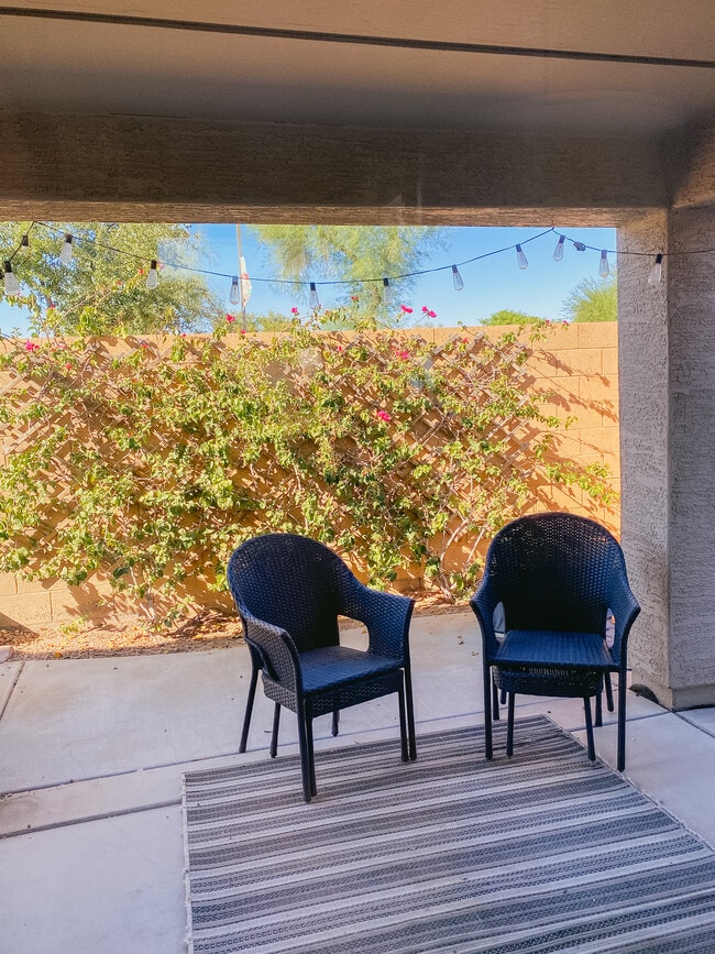 Building Photo - 14286 W Cora Ln