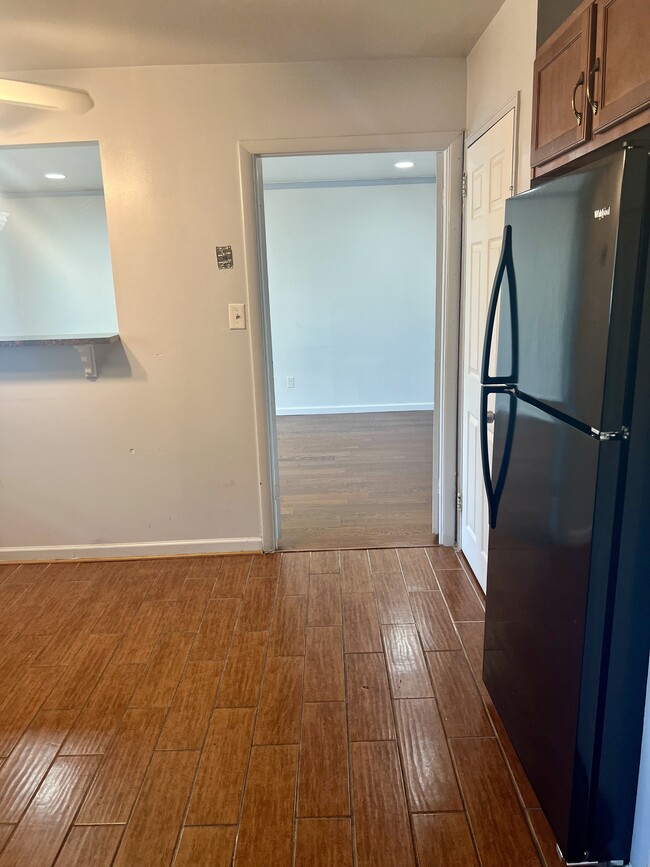 Building Photo - 3012 Oxon Run Ct