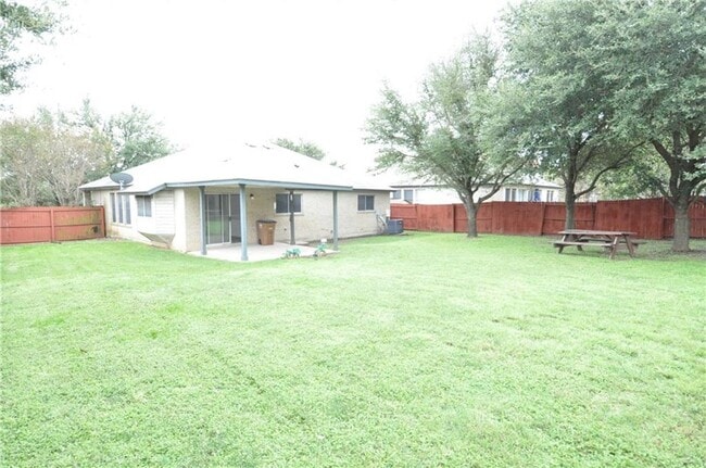 Building Photo - 1116 Porterfield Dr