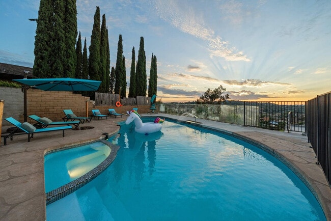 Building Photo - 1853 Penasco Rd