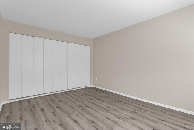 Building Photo - 5410 85th Ave