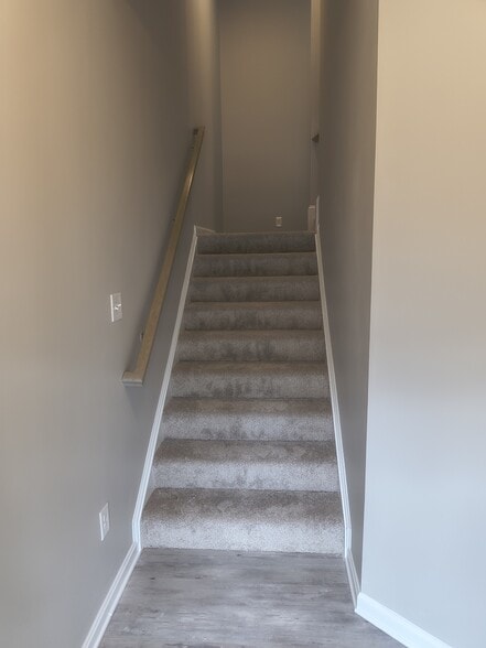 Building Photo - 15116 Hogshead Way