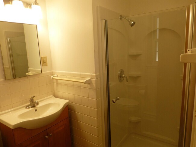 Building Photo - 108 Ivy Hill Dr