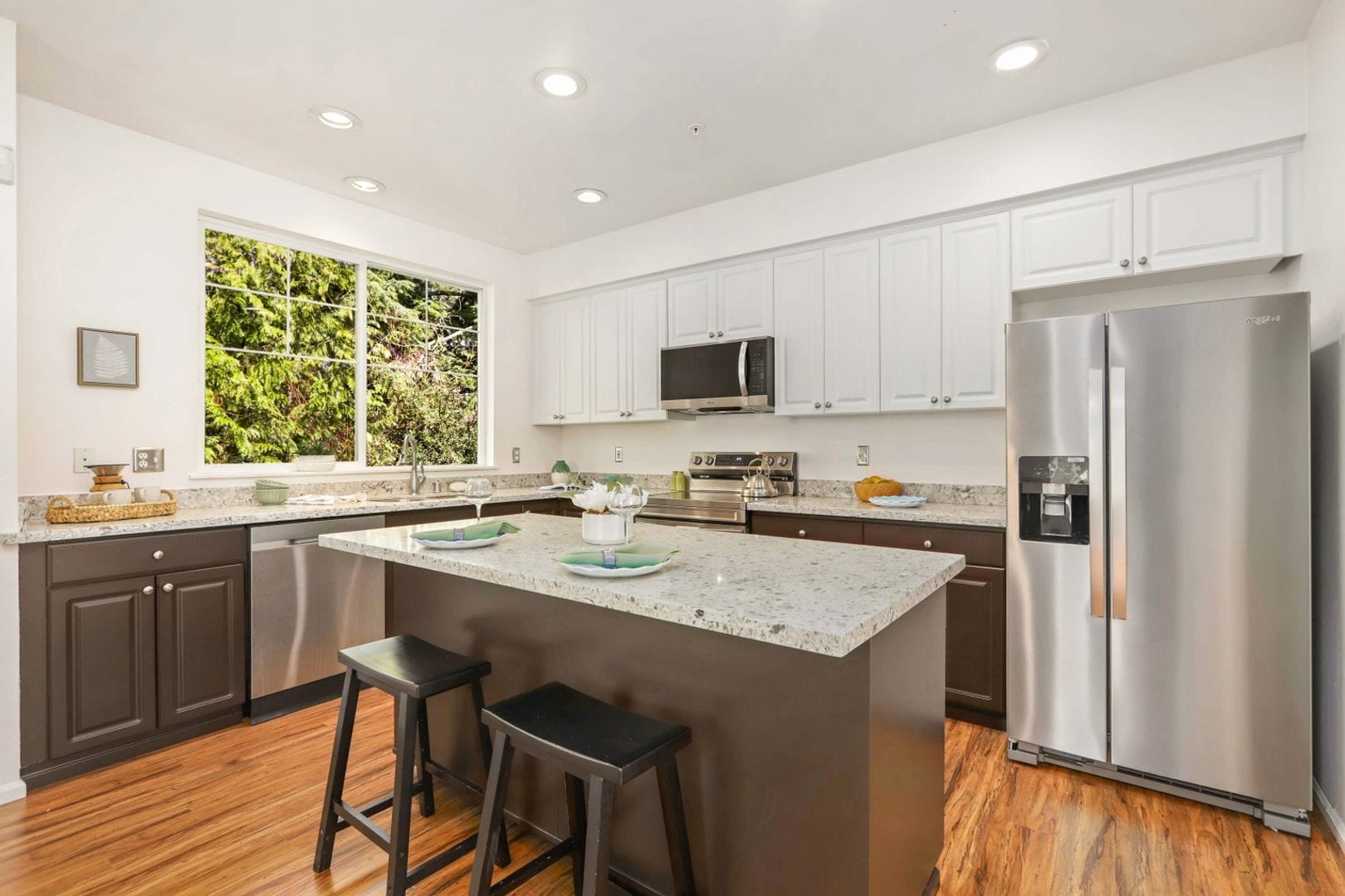 Building Photo - 13000 Admiralty Way