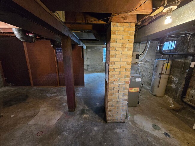 Building Photo - Spokane Valley Home Available Now!