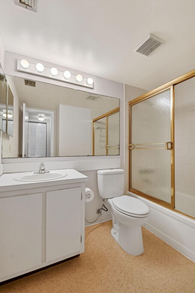 Building Photo - 4996 Sable Pine Cir