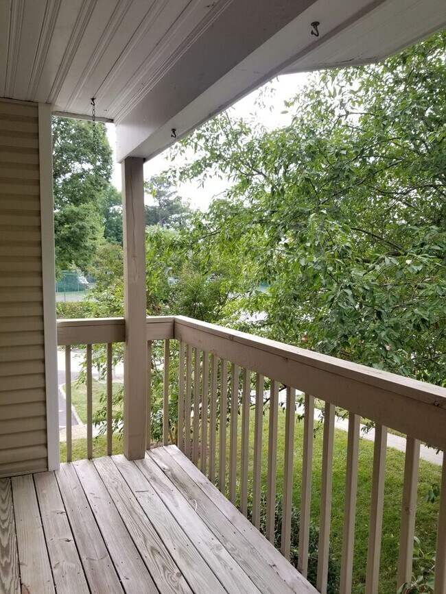 Building Photo - 109 Stratford Dr