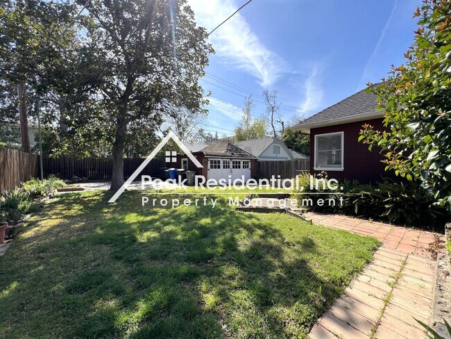 Building Photo - Charming East Sacramento 1bd/1ba - Must See!