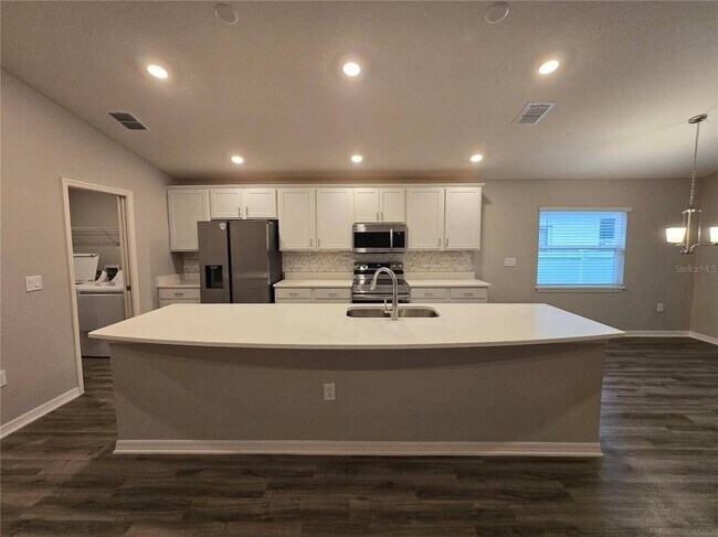 Building Photo - 1352 Mountain Flower Ln