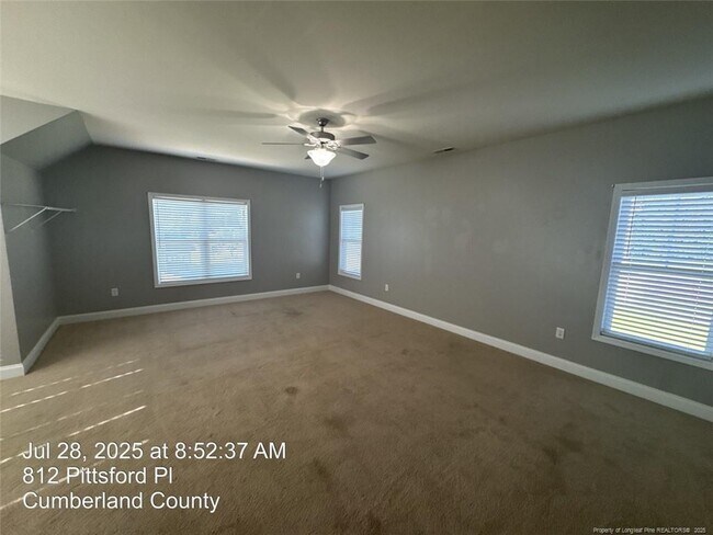 Building Photo - 812 Pittsford Pl