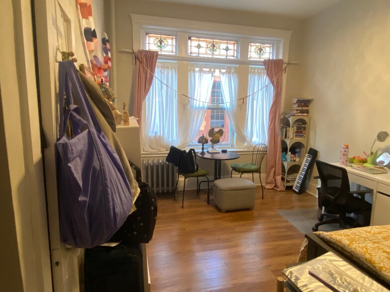 Building Photo - 38 Hemenway St