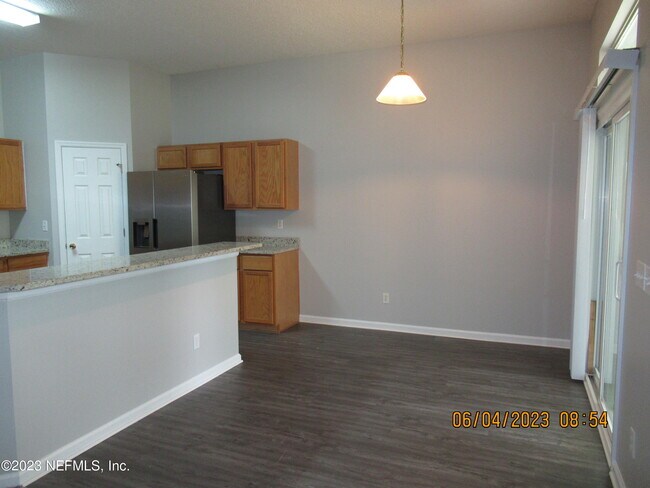 Building Photo - 349 Turtle Dove Dr
