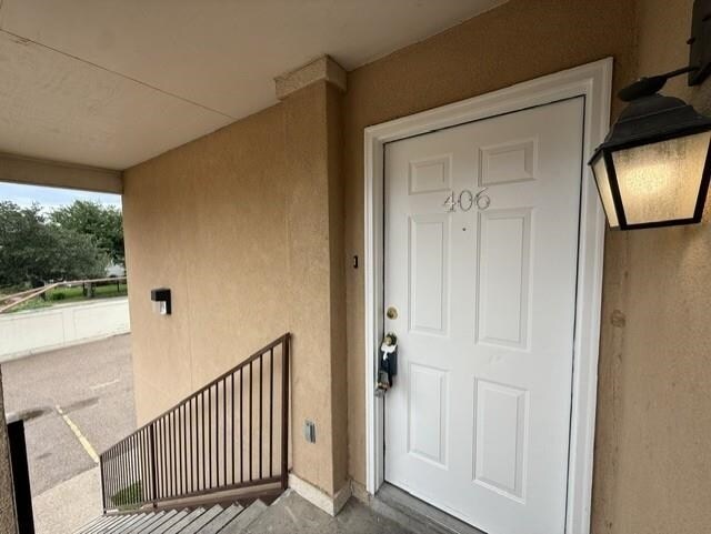 Building Photo - 2720 Camelot Dr