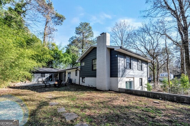 Building Photo - 444 Smyrna Powder Springs Rd SW