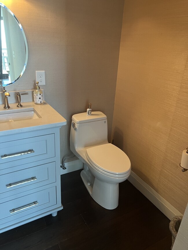 Building Photo - 111 Grandview Ave