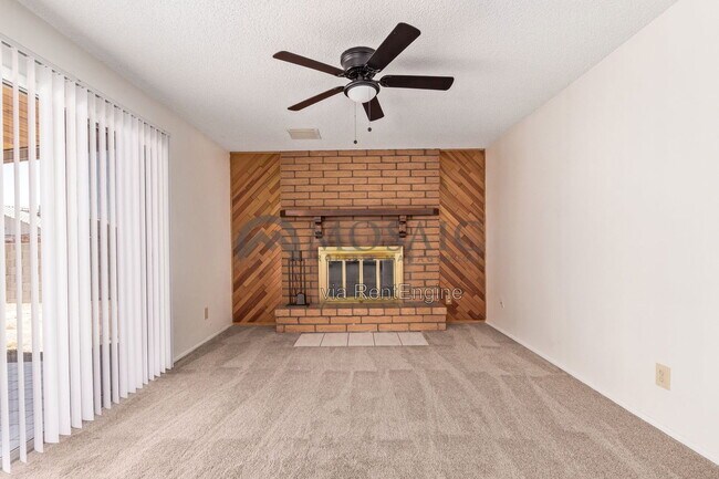 Building Photo - 3841 W Bluefield Ave