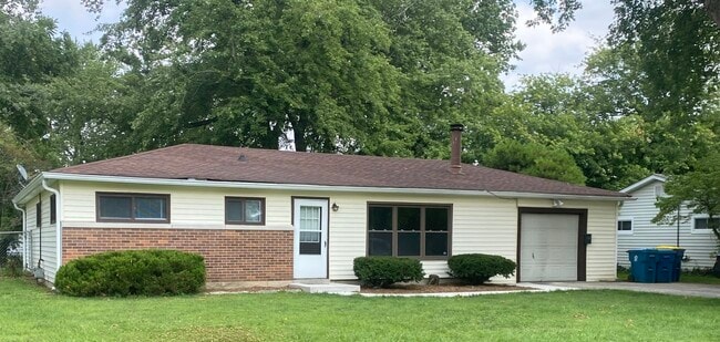 Building Photo - 919 W Auman Dr
