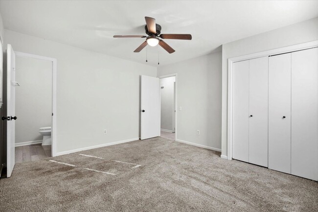 Building Photo - Four Bedroom Brick home in Sangaree