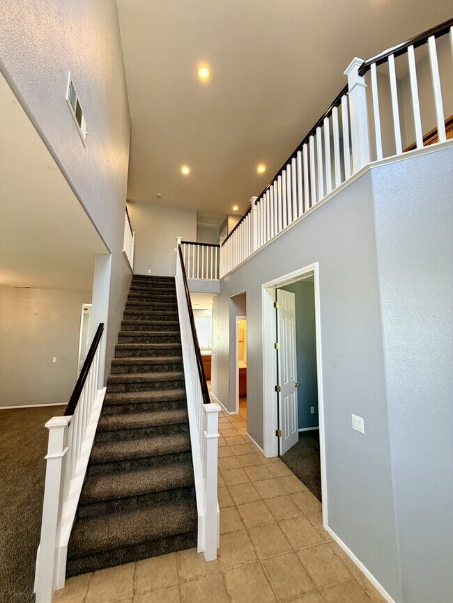 Building Photo - 31141 Old Trail Cir