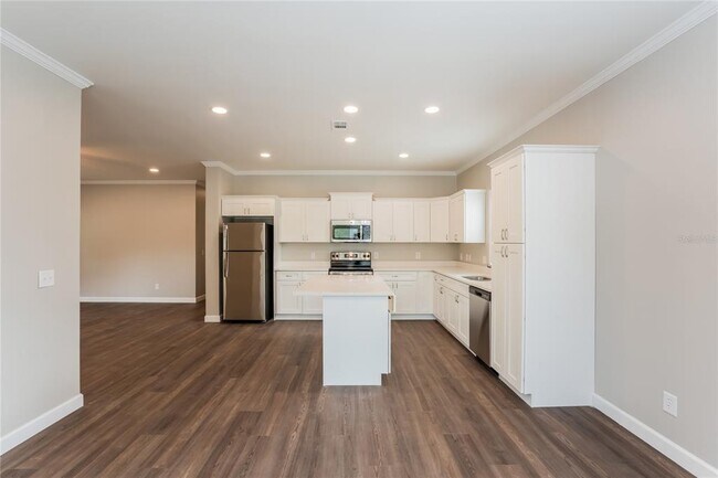 Building Photo - 1311 28th St S