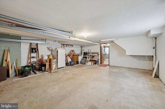Building Photo - 4000 Lyman Dr