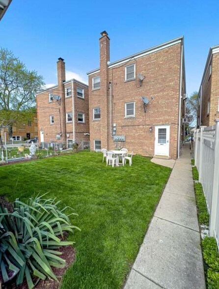 Building Photo - 3602 Clarence Ave