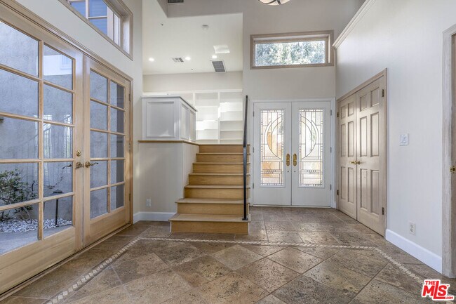 Building Photo - 19 Ranchero Rd