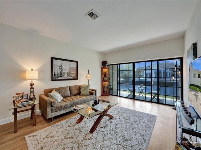 Building Photo - 4300 S Ocean Blvd