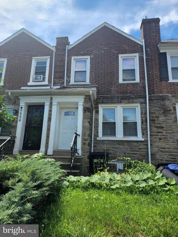Primary Photo - 6656 Blakemore St