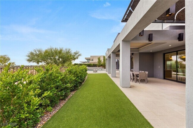 Building Photo - 98 Sun Glow Ln