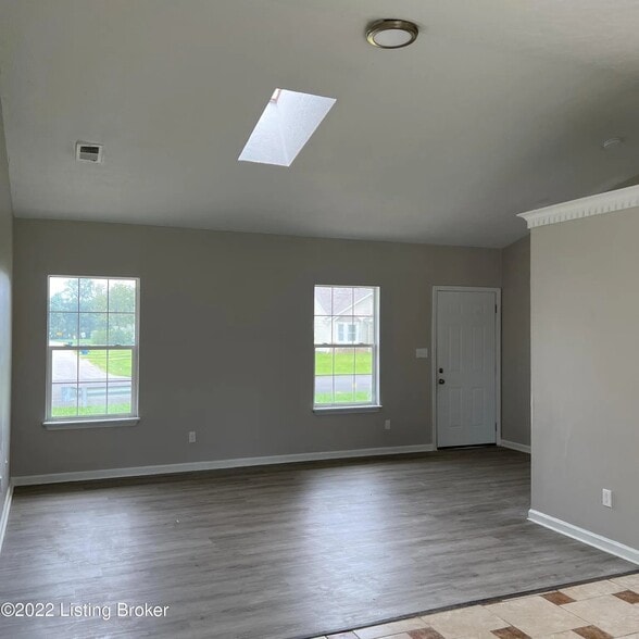 Building Photo - 4613 Beechbrook Rd