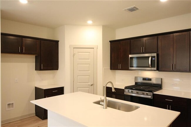 Building Photo - 10625 Gonzales Ranger Pass