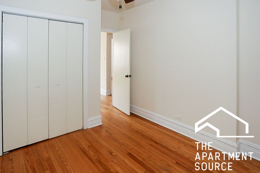 Building Photo - 2177 W Giddings St