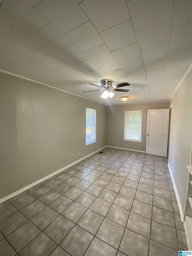 Building Photo - 139 Elrie Blvd