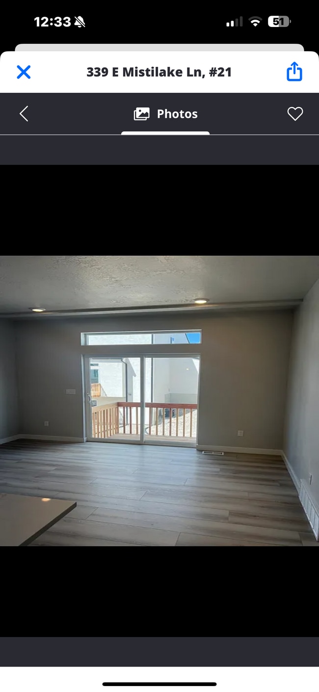 Building Photo - 339 East Mistilake