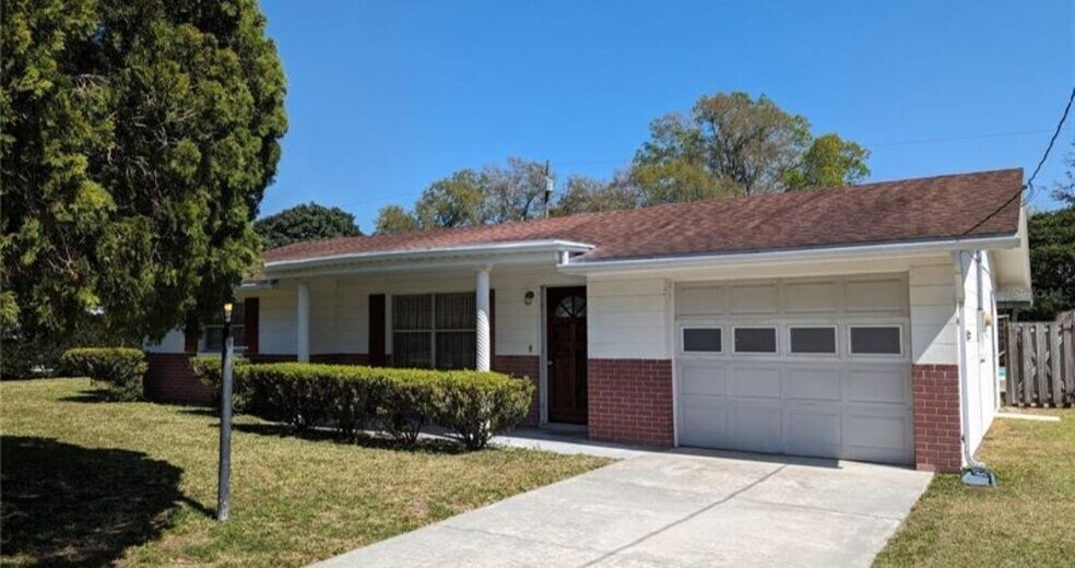 Single Family Home - 5914 Wilson Dr