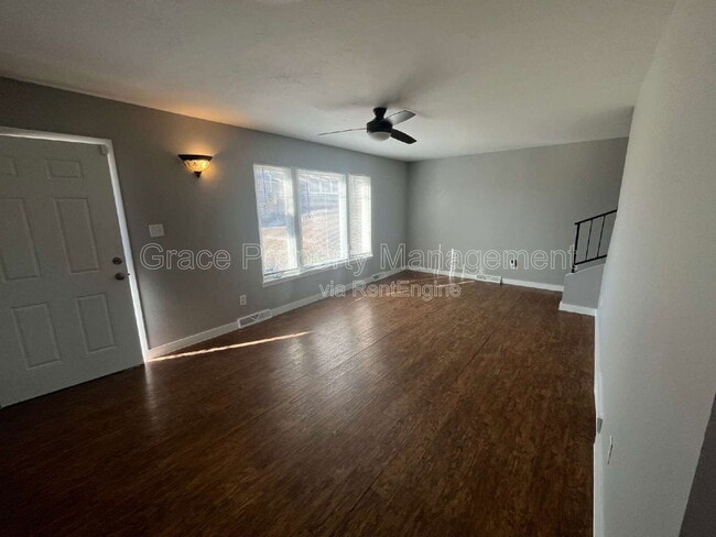 Building Photo - 1137 Milky Way