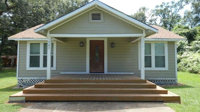 Primary Photo - 503 W Harris St
