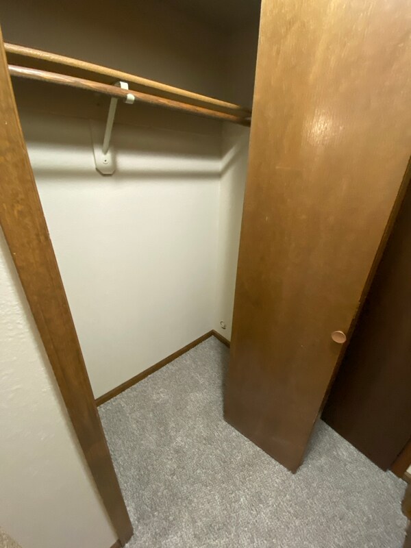 Building Photo - 733 SE Claremont St