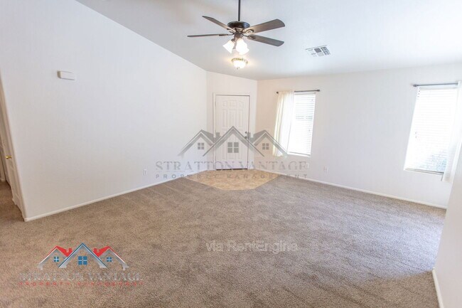 Building Photo - 4149 E Azurite Rd