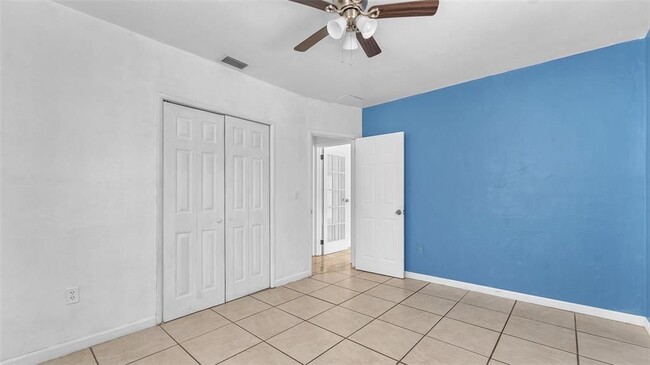 Building Photo - 1340 NW 131st St