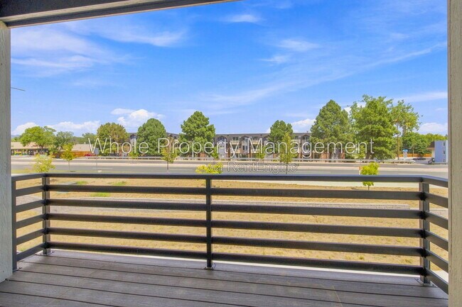 Building Photo - 12231 W 57th Dr