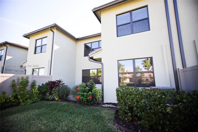 Building Photo - 8293 Cadre Noir Rd