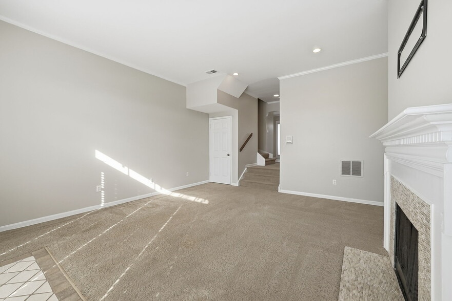 Building Photo - 6701 Washington Blvd