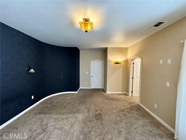 Building Photo - 13880 Evergreen Ln