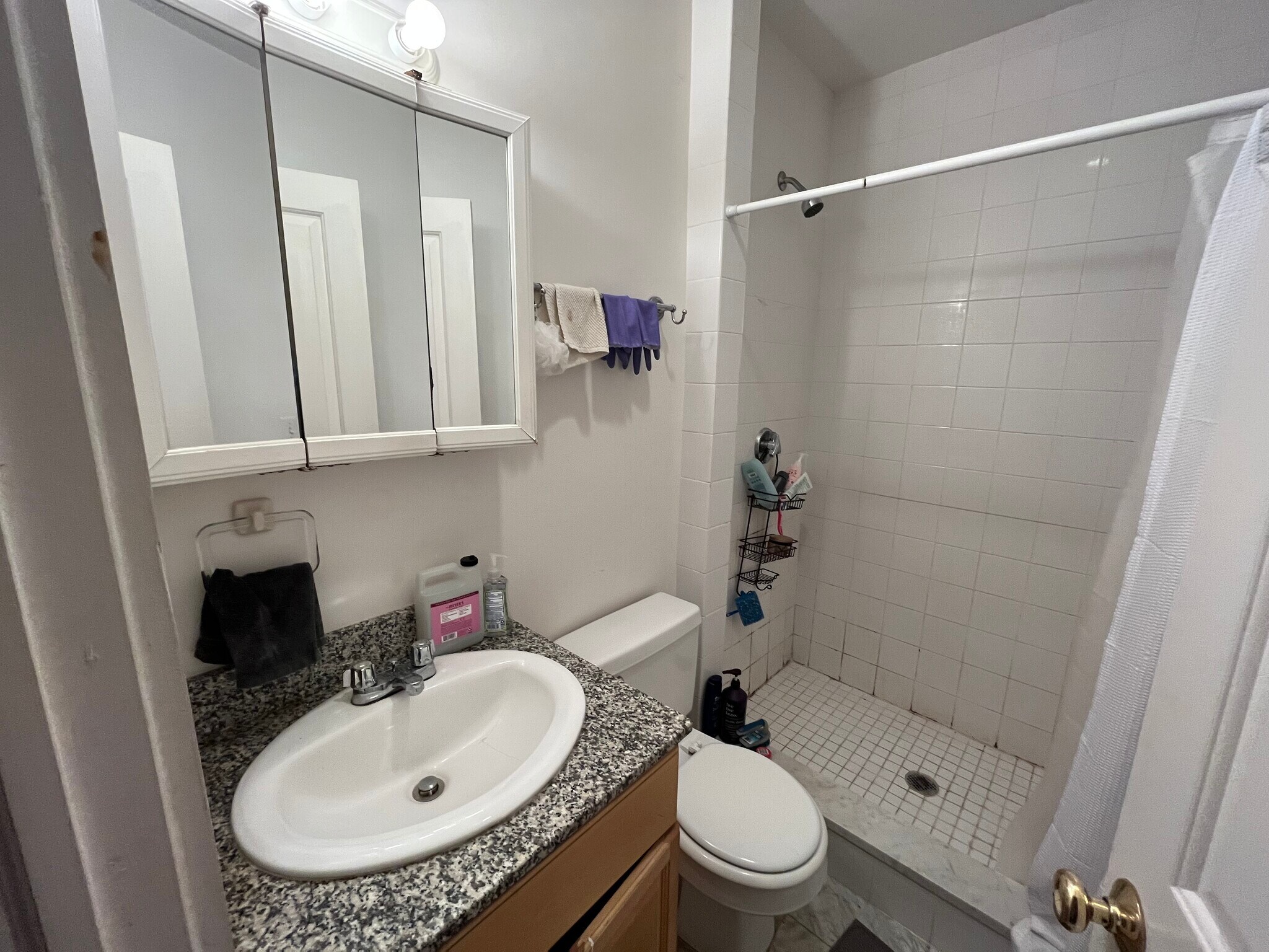 Building Photo - 1548 Tremont St