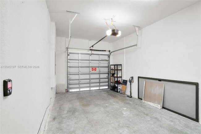 Building Photo - 20610 NE 5th Pl